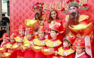 长辈拜年恶搞视频，长辈拜年恶搞视频大全