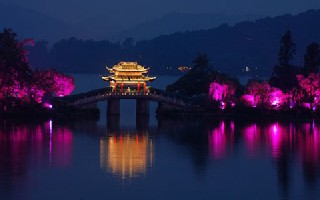 西湖游玩攻略夜，西湖游玩攻略
